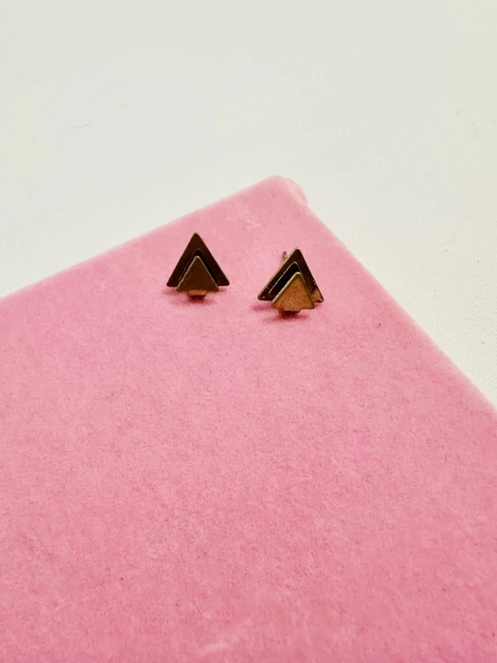 N/A simple sleek